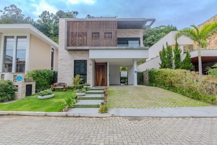 Casa de Condomínio com 3 Quartos à venda, 275m² no Fazendinha, Itajaí
