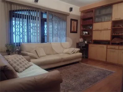 Sobrado com 3 Quartos à venda, 205m² no Vila Hamburguesa, São Paulo
