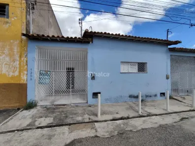 Casa com 2 Quartos para alugar, 80m² no Macaúba, Teresina