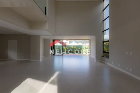 Casa de Condomínio com 4 Quartos à venda, 356m² no Santa Regina, Camboriú