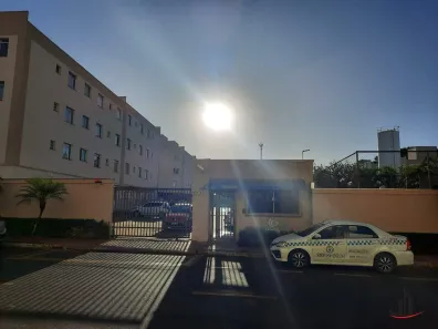 Apartamento com 2 Quartos para alugar, 52m² no Santa Maria, Uberaba