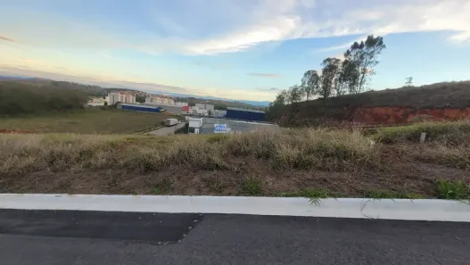 Lote/Terreno à venda, 305m² no Pousada dos Campos III, Pouso Alegre