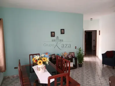 Casa com 3 Quartos à venda, 300m² no Jardim Santa Maria, Jacareí