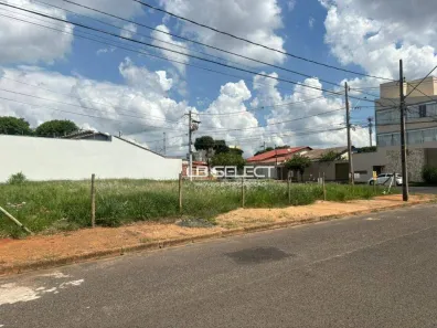 Lote/Terreno à venda, 324m² no Segismundo Pereira, Uberlândia