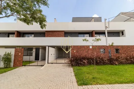 Sobrado com 3 Quartos à venda, 194m² no Santa Felicidade, Curitiba