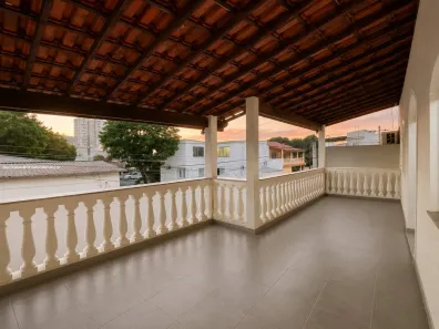 Casa com 4 Quartos à venda, 286m² no Centro, Nova Iguaçu
