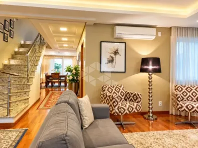 Casa com 3 Quartos para alugar, 285m² no Petrópolis, Porto Alegre