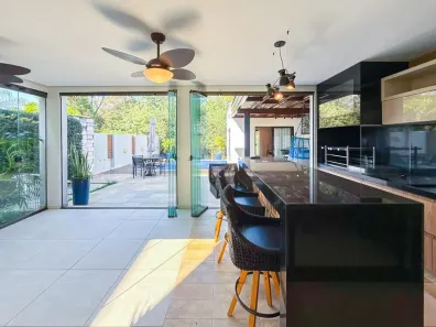 Casa de Condomínio com 4 Quartos para venda ou aluguel, 280m² no Swiss Park, Campinas