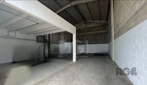 Galpão/Depósito/Armazém para alugar, 150m² no Sarandi, Porto Alegre