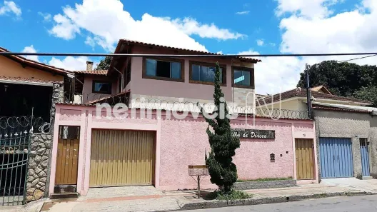 Casa com 3 Quartos à venda, 457m² no Camargos, Belo Horizonte