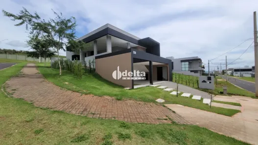Casa de Condomínio com 2 Quartos à venda, 158m² no Granja Marileusa, Uberlândia
