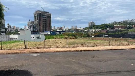 Lote/Terreno à venda, 985m² no Morada da Colina, Uberlândia