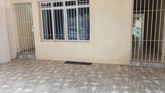Casa com 2 Quartos para alugar, 70m² no Cidade São Francisco, São Paulo