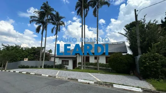 Casa de Condomínio com 3 Quartos à venda, 250m² no Arujá Country Club, Arujá