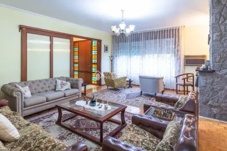 Casa com 3 Quartos à venda, 213m² no Jardim Lindóia, Porto Alegre