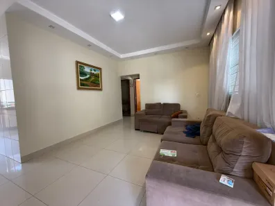 Casa com 3 Quartos à venda, 130m² no Jardim Imperial, Aparecida de Goiânia