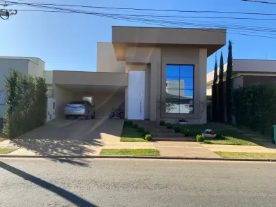 Casa com 3 Quartos à venda, 220m² no Jardins Lisboa, Goiânia