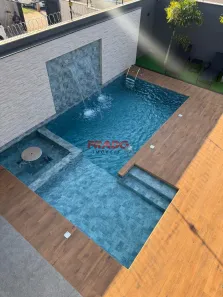 Sobrado com 3 Quartos à venda, 270m² no Jardim Munique, Maringá