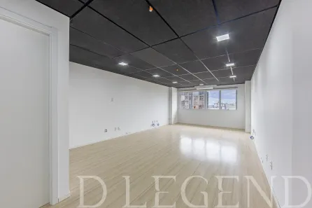 Sala Comercial para alugar, 42m² no Tristeza, Porto Alegre