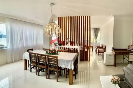 Apartamento com 3 Quartos à venda, 212m² no Meia Praia, Itapema