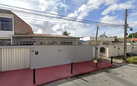 Casa com 4 Quartos à venda, 232m² no Parangaba, Fortaleza