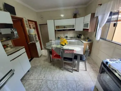 Casa com 3 Quartos à venda, 180m² no Vila Belvedere, Americana