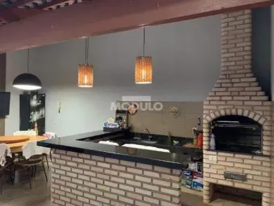 Casa com 4 Quartos à venda, 190m² no Alto Umuarama, Uberlândia