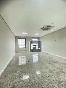 Sala Comercial à venda, 32m² no Alphaville Industrial, Barueri