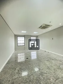 Sala Comercial à venda, 32m² no Alphaville Industrial, Barueri