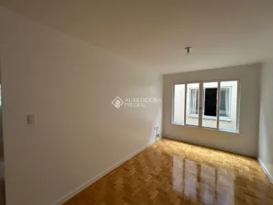 Apartamento com 2 Quartos para alugar, 84m² no Navegantes, Porto Alegre
