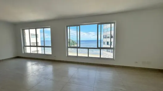 Apartamento com 3 Quartos para alugar, 182m² no José Menino, Santos