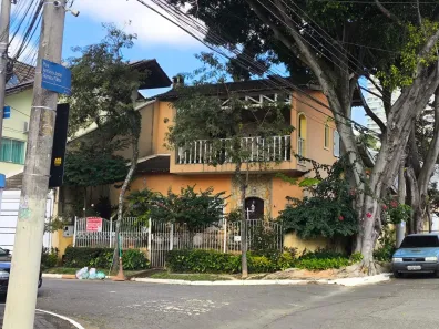 Sobrado com 3 Quartos à venda, 243m² no Jardim Maia, Guarulhos