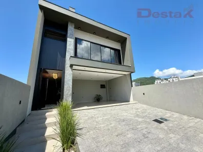 Casa com 3 Quartos à venda, 260m² no Beira Rio, Biguaçu