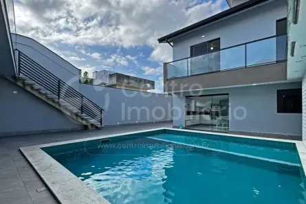 Casa com 5 Quartos à venda, 357m² no Jardim Ribamar, Peruíbe