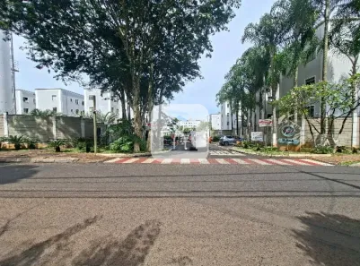 Apartamento com 2 Quartos para alugar, 45m² no Chácaras Tubalina e Quartel, Uberlândia