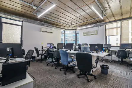 Ponto Comercial para alugar, 220m² no Cidade Monções, São Paulo