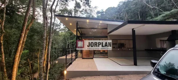 Casa de Condomínio com 3 Quartos à venda, 150m² no Araras, Petrópolis