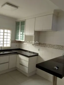 Casa com 2 Quartos à venda, 155m² no Parque Alvorada, Araraquara