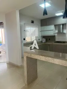 Casa de Condomínio com 3 Quartos para alugar, 225m² no Nova Uberlândia, Uberlândia