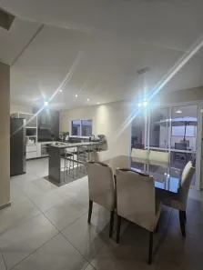 Casa de Condomínio com 4 Quartos à venda, 221m² no Piracangaguá, Taubaté
