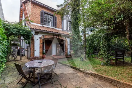 Casa com 3 Quartos para alugar, 250m² no Jardim Paulista, São Paulo