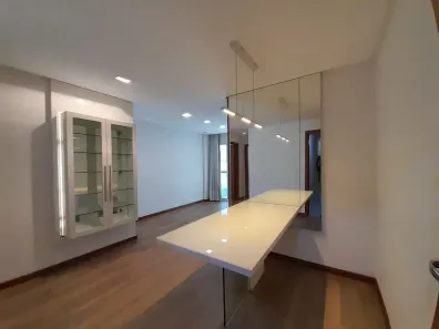 Apartamento com 2 Quartos para alugar, 75m² no Praia da Costa, Vila Velha