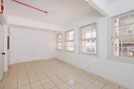 Sala Comercial para alugar, 47m² no Centro Histórico, Porto Alegre