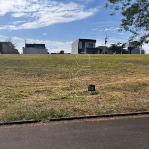 Lote/Terreno à venda, 300m² no Jardim Maria Izabel, Marília