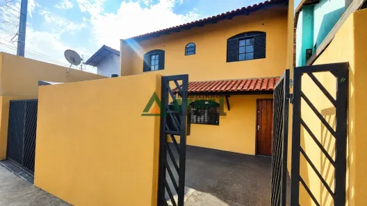 Casa com 3 Quartos para alugar, 75m² no São Vicente, Londrina