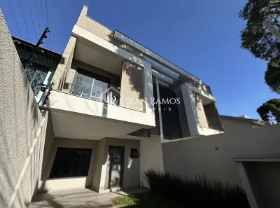 Sobrado com 3 Quartos à venda, 204m² no Água Verde, Curitiba