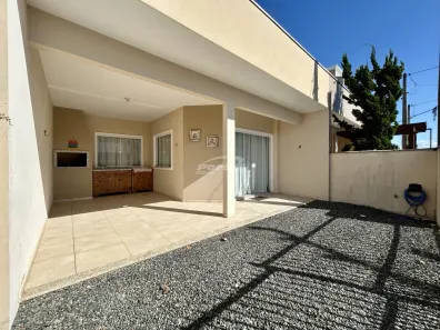 Casa com 3 Quartos para alugar, 90m² no Itacolomi, Balneário Piçarras