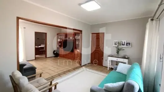 Casa com 3 Quartos à venda, 220m² no Jardim do Trevo, Campinas