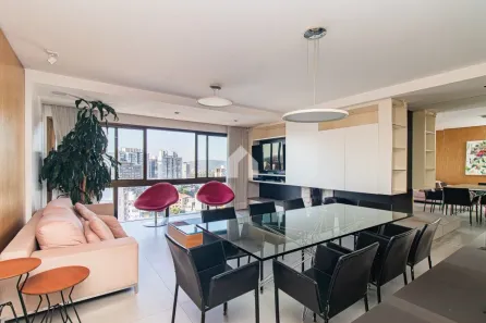 Apartamento com 3 Quartos para alugar, 122m² no Três Figueiras, Porto Alegre
