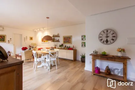 Casa com 5 Quartos à venda, 271m² no Guarujá, Porto Alegre